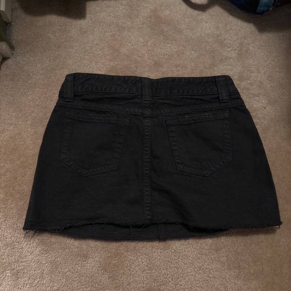 Black vintage denim skirt - Picture 2 of 2